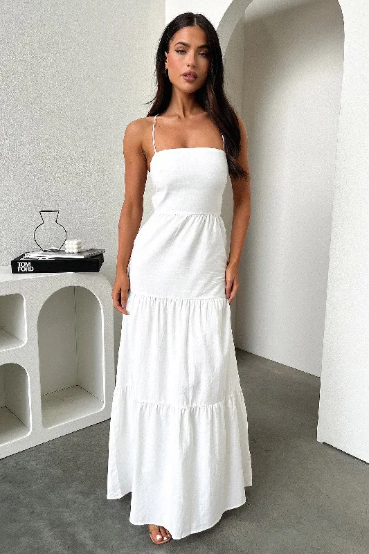 Comfortable yet fashionable women’s wear   Nethia Maxi Dress - White