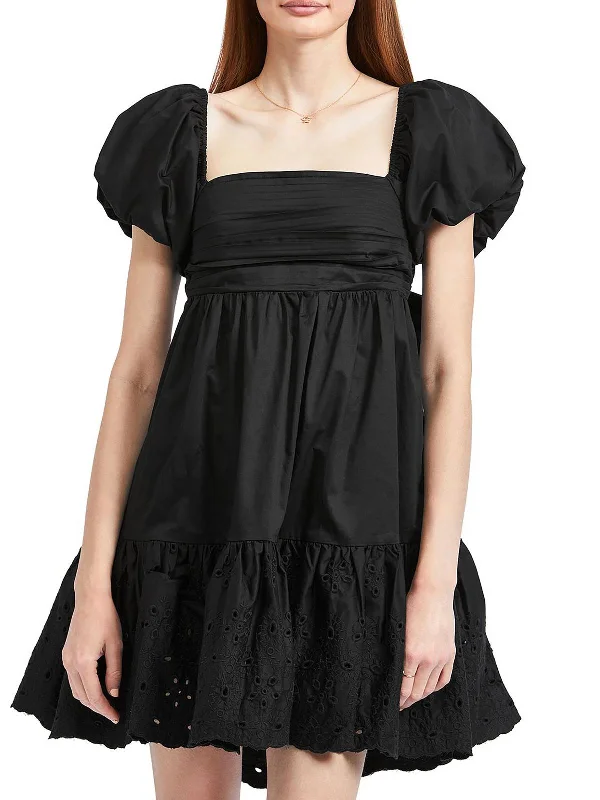 Classic pieces for a timeless wardrobe   Womens Poplin Back Tie Fit & Flare Dress