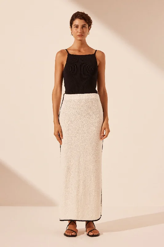 Chic for every occasion and style   LENA SIDE SPLIT MAXI SKIRT - IVORY/BLACK